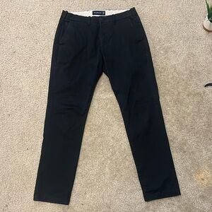 Abercrombie & Fitch - Men’s Black Athletic Skinny Chino Pants